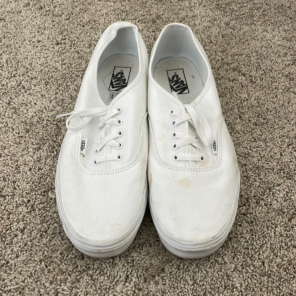 Men’s white vans